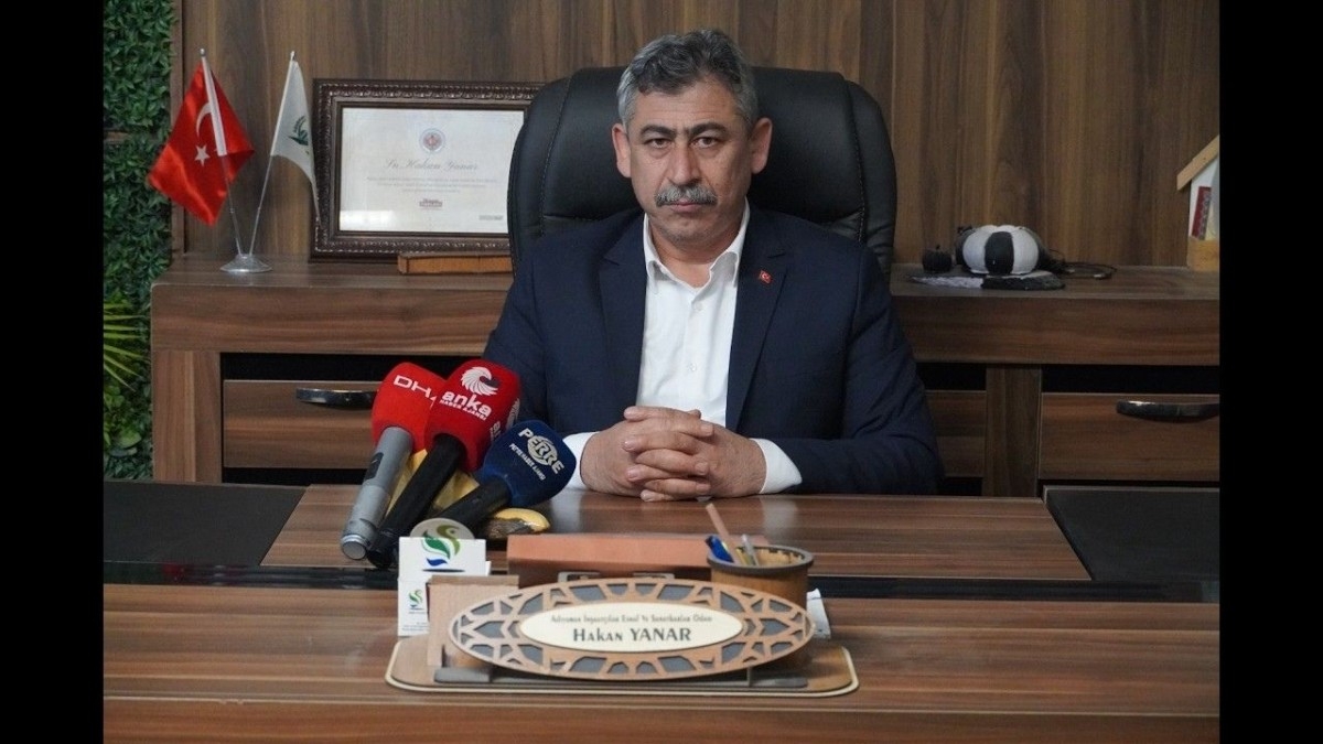 Tebrik Etti Ama Mesajını Verdi!
Hakan Yanar’dan Yeni Dönem Hamlesi