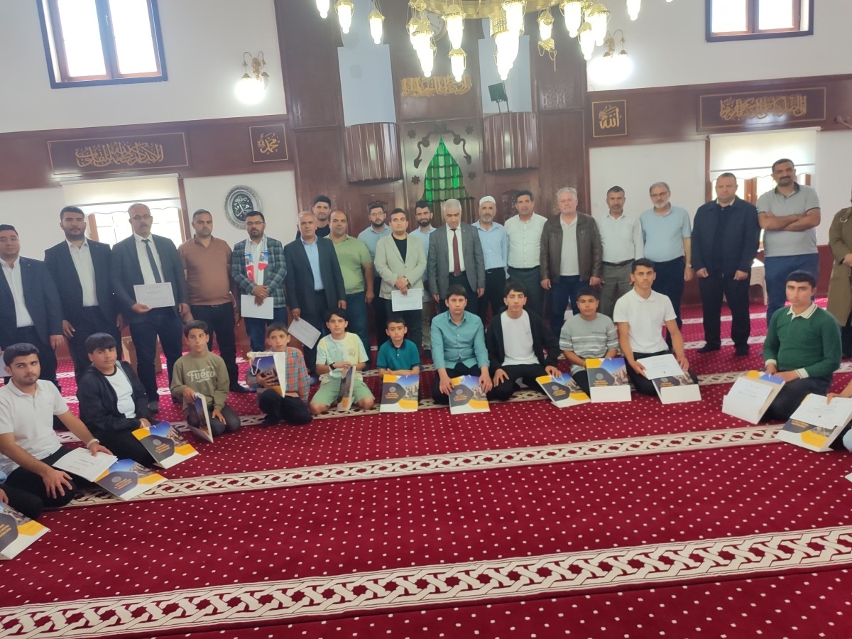 Din Öğretimi Yarışmalarında Duygu Dolu Anlar