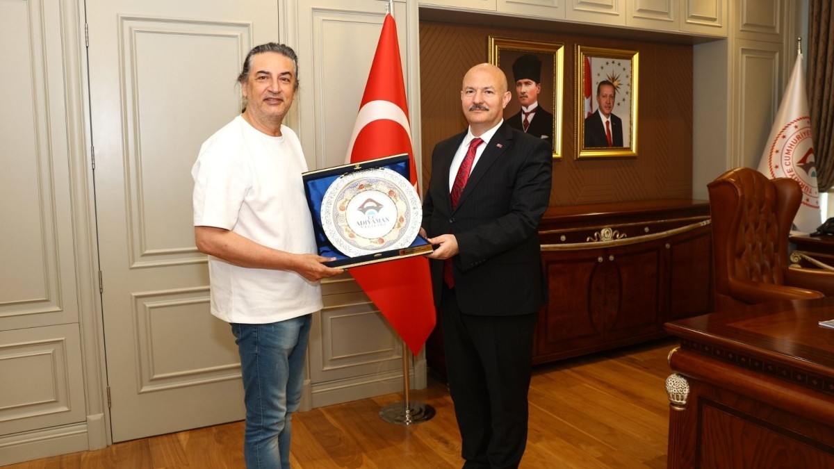 Ünlü Sanatçı Çelik'ten Adıyaman’a Destek Eli - Videolu Haber