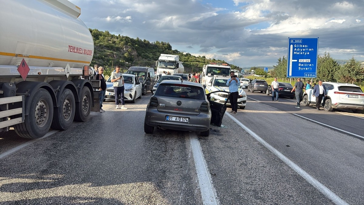 Adıyaman’da Yürek Yakan Trafik Kazası 3 Ölü 4 Yaralı