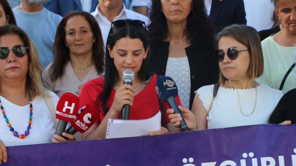 Kadınlar Eşitlik ve Haklar İçin Bir Araya Geldi - Videolu Haber