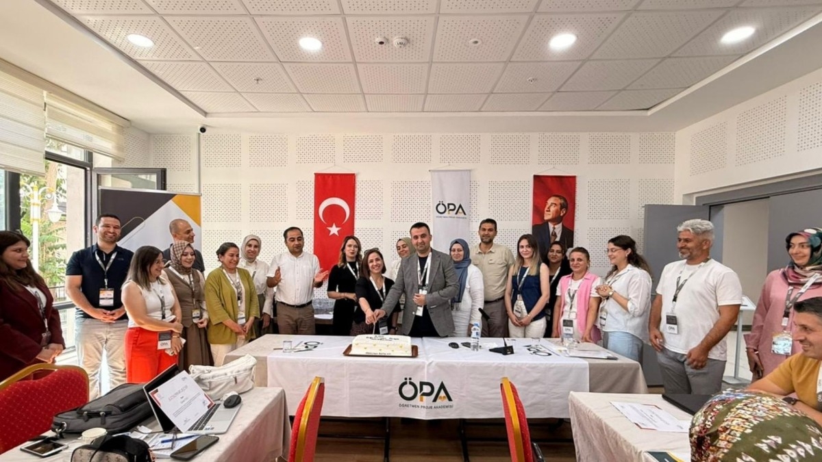 Öğretmenlere Uygulamalı Yapay Zekâ Eğitimi
