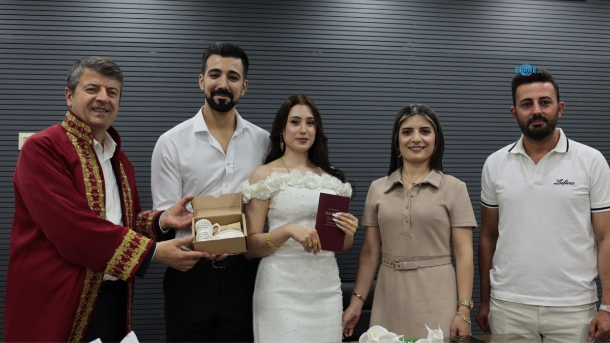 Nikah Dairesi Yoğun Mesai Yaptı!