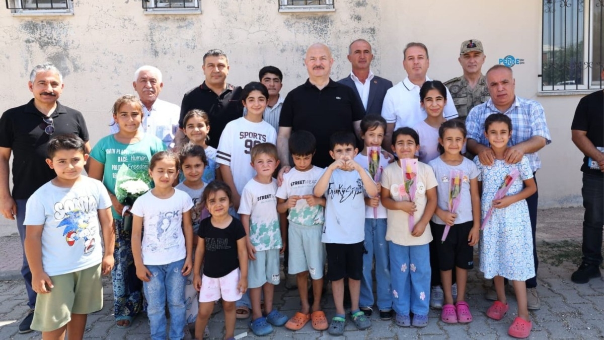 Vali Küçük Beş Köyü Ziyaret Etti: Talepleri Tek Tek Dinledi