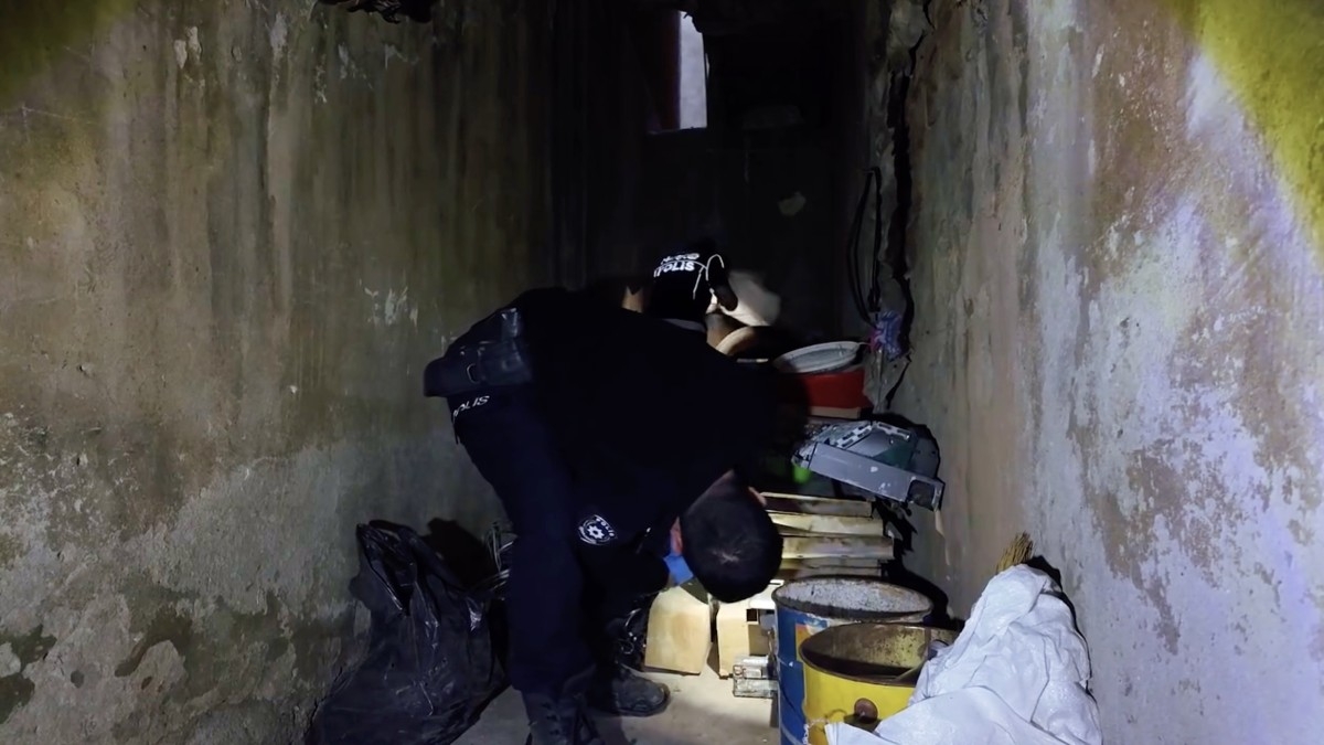 Adıyaman’da Eş Zamanlı Uyuşturucu Operasyonu! - Videolu Haber